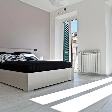 In Front Of St Peter's Square And Vatican Museums - Mypad In Apartament