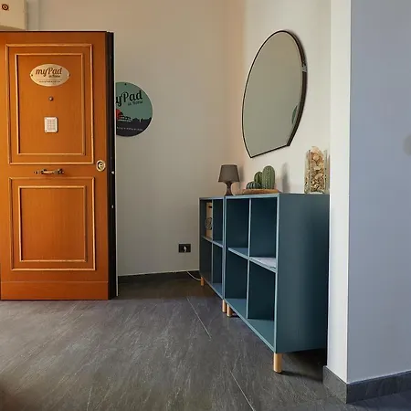 In Front Of St Peter's Square And Vatican Museums - Mypad In Róma