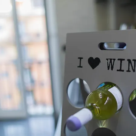 Apartman In Front Of St Peter's Square And Vatican Museums - Mypad In *