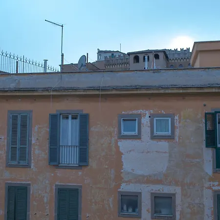 In Front Of St Peter's Square And Vatican Museums - Mypad In Apartman