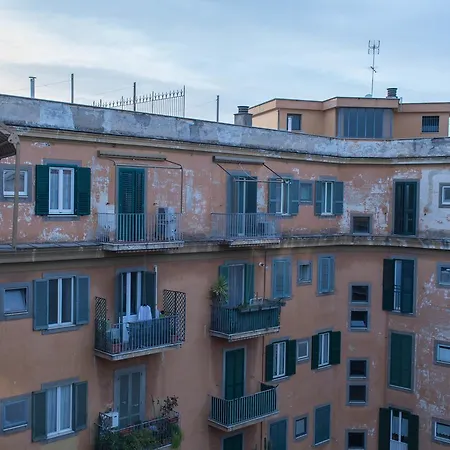 In Front Of St Peter's Square And Vatican Museums - Mypad In * Róma