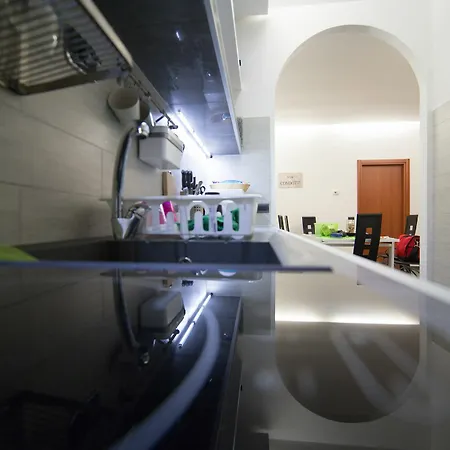 Apartman In Front Of St Peter's Square And Vatican Museums - Mypad In *