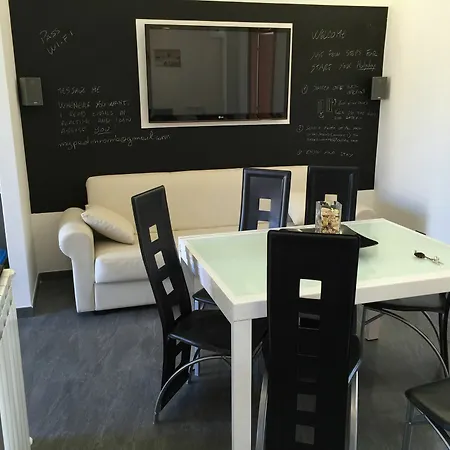 Apartment In Front Of St Peter'S Square And Vatican Museums - Mypad In Rome * Rome