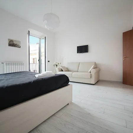 Apartment In Front Of St Peter'S Square And Vatican Museums - Mypad In Rome Apartment *