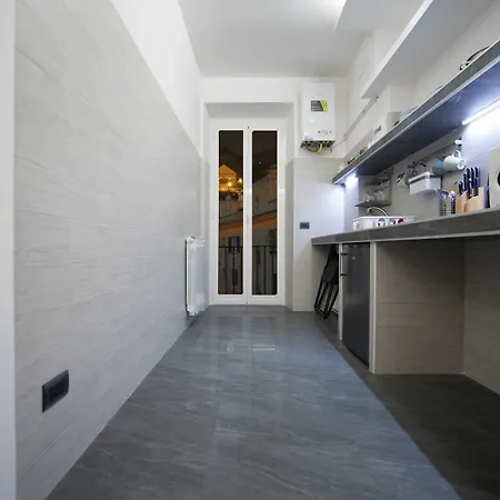 Apartman In Front Of St Peter's Square And Vatican Museums - Mypad In *