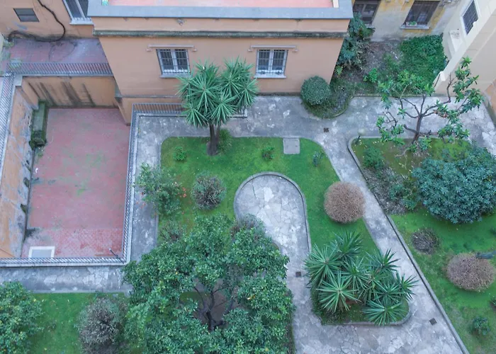 In Front Of St Peter's Square And Vatican Museums - Mypad In * Roma