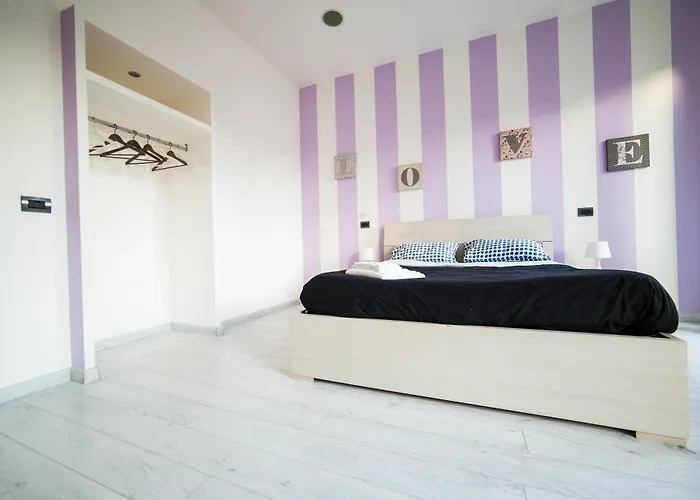 Daire In Front Of St Peter's Square And Vatican Museums - Mypad In